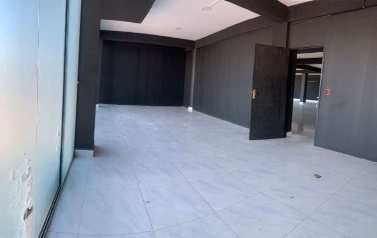 Zona sur 2do. anillo av. trompillo – 1er. piso local comercial en anticretico1429309040