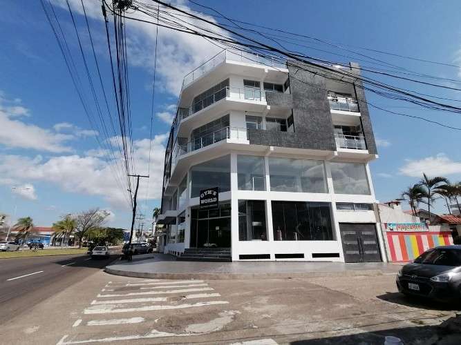 Zona sur 2do. anillo av. trompillo – 1er. piso local comercial en anticretico1429309040
