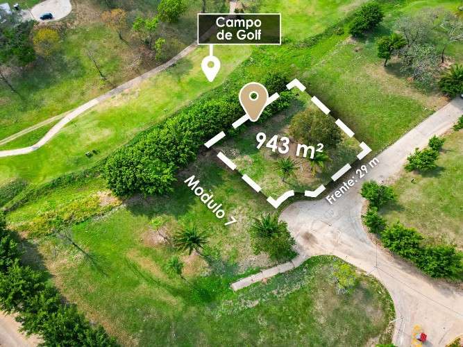 Urubó golf - terreno de 943 m2 en venta sobre hoyo 368963998