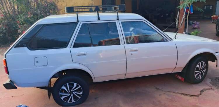 Toyota corolla año 1984965231879