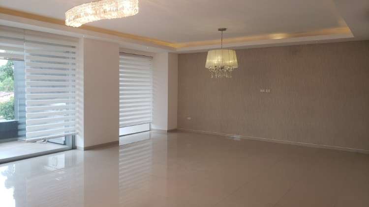 Amplio departamento en alquiler de 3 suites – equipetrol921515615
