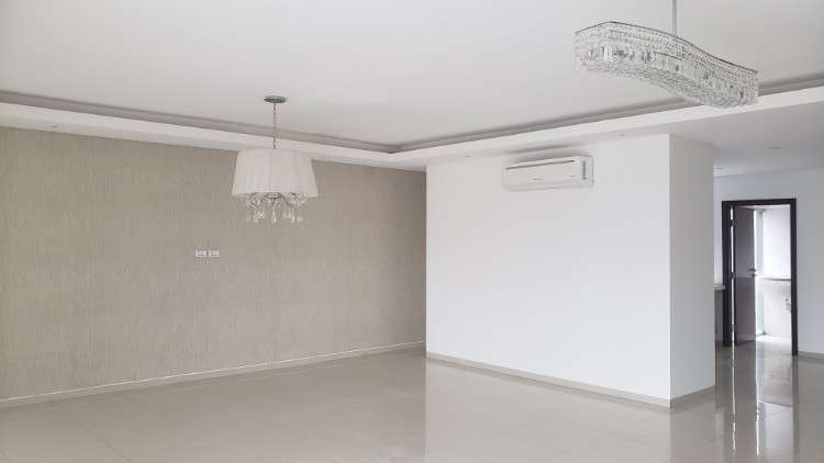 Amplio departamento en alquiler de 3 suites – equipetrol921515615
