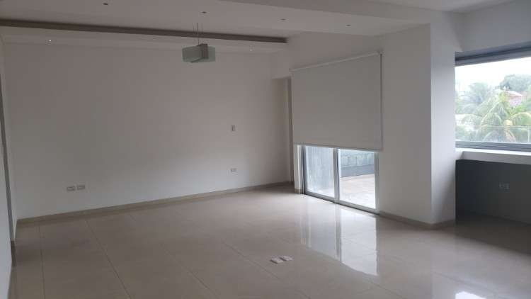 Amplio departamento en alquiler de 3 suites – equipetrol921515615