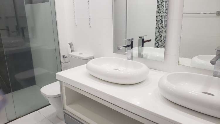 Amplio departamento en alquiler de 3 suites – equipetrol921515615