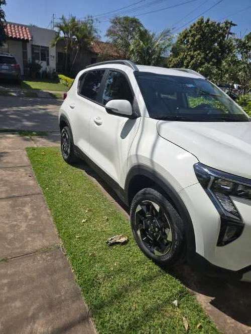 Vendo vagoneta suv año 2027 con solo 750 km492043259