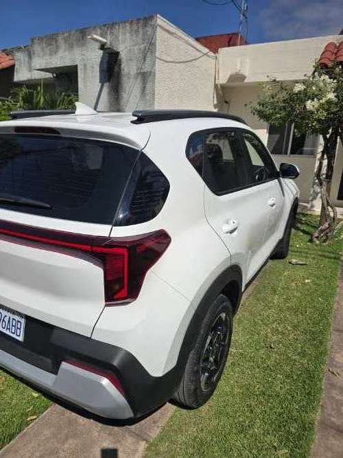 Vendo vagoneta suv año 2027 con solo 750 km492043259