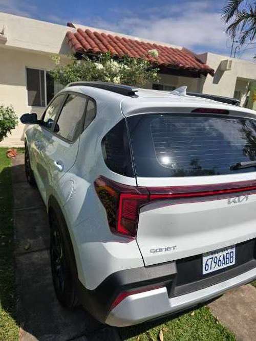 Vendo vagoneta suv año 2027 con solo 750 km492043259
