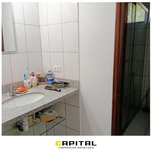 Amplia casa + departamento en venta en zona norte157633479