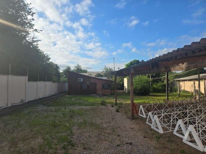 Venta casa amplia en barrio sur - 15 habitaciones y gran terreno883500317