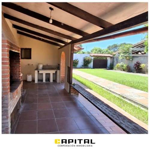 Amplia casa en venta en el corazon de cotoca pago en bs1273459829