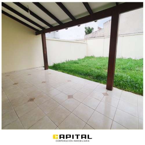 Casa en alquiler – zona av. roca y coronado1649164720