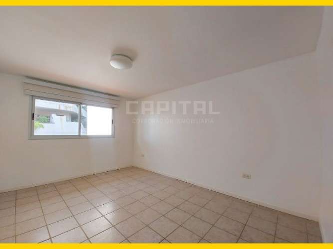 Casa en alquiler en barrio las palmas1206909714
