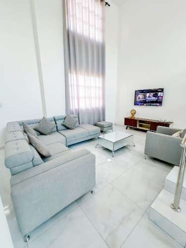 Casa amoblada en alquiler – condominio palmas del urubo iii1458036603