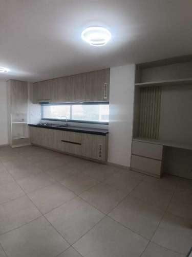 Departamento de 2 dormitorios y parqueo en alquiler395264734