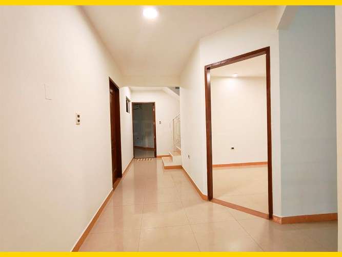 Amplia casa en alquiler para oficinas en equipetrol407790698