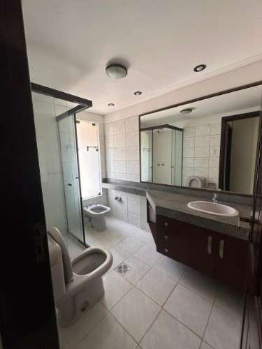 Barrio urbari – amplia casa en alquiler383243530
