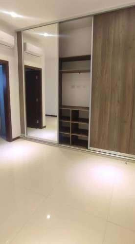Casa en alquiler de 3 suites en condominio jardines del norte 6853070372