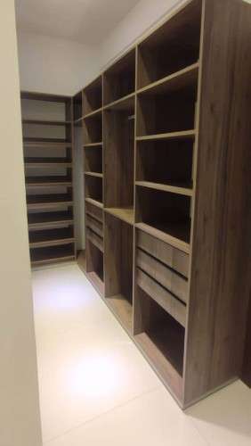 Casa en alquiler de 3 suites en condominio jardines del norte 6853070372