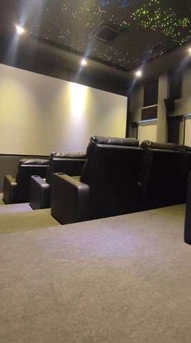 Casa en alquiler de 3 suites en condominio jardines del norte 6853070372