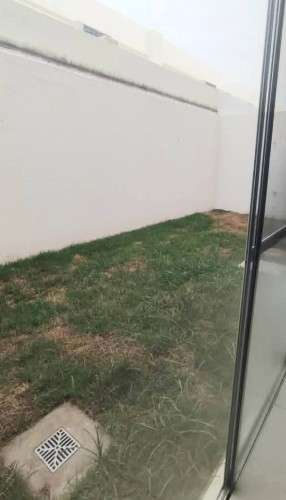 Casa en alquiler de 3 suites en condominio jardines del norte 6853070372