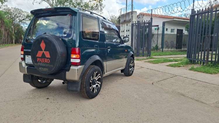 Jeep mitsubishi pajero jr 1100 cc142567013