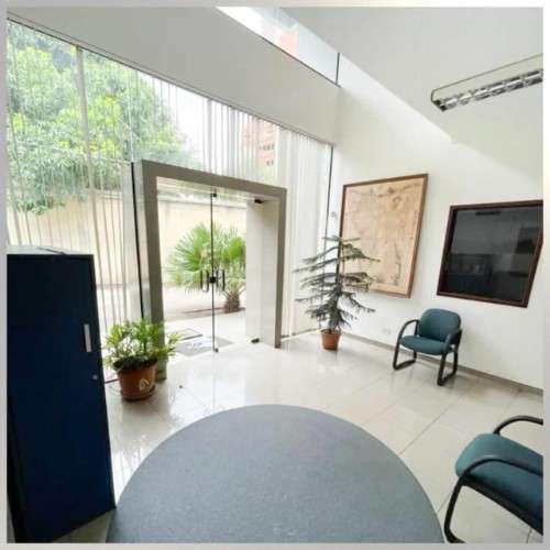 Edificio corporativo en alquiler . 2do anillo. av. monseñor rivero97599079
