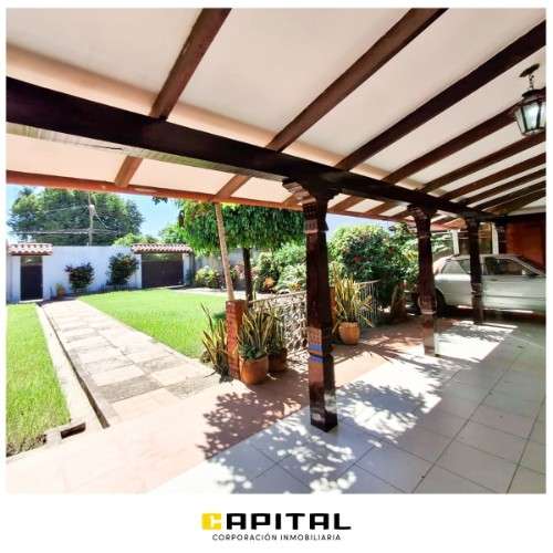 Amplia casa en venta en el corazon de cotoca pago en bs1273459829