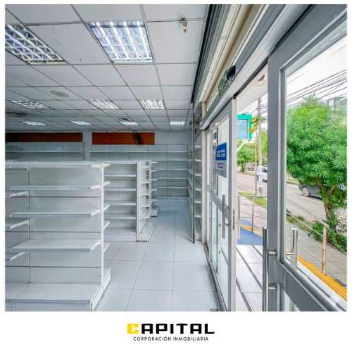 Inmueble comercial en venta sobre avenida irala906570063