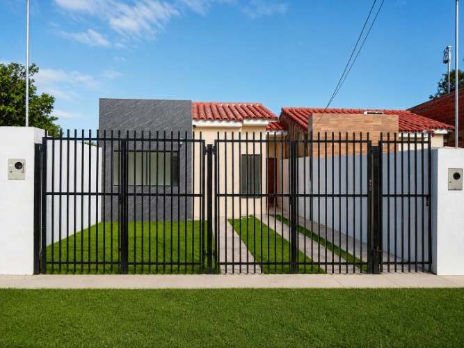 Casa en venta 3 dormitorios -zona norte remanso2081656573
