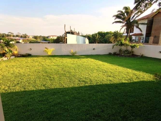 Urubó - casa en venta de 3 suites1489687089