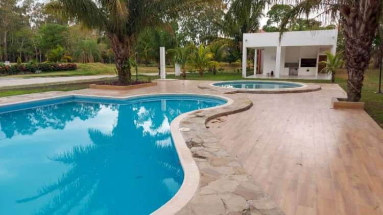 Urubó - terreno en venta en bella flor 1348379676