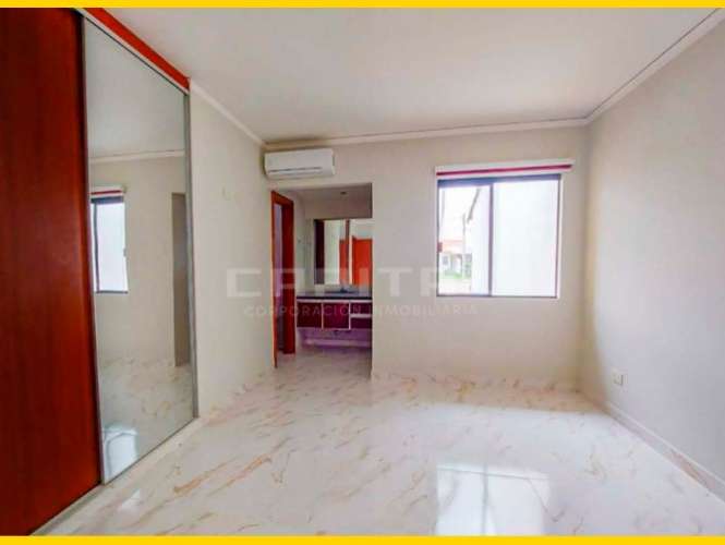 Amplia casa de una planta en alquiler en condominio fontana la riviera 12100313249