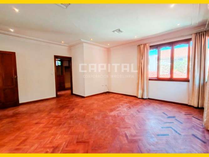 Casa para empresa o negocio en alquiler zona equipetrol724173704