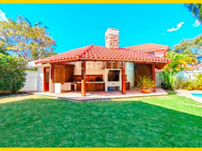 Casa para empresa o negocio en alquiler zona equipetrol724173704