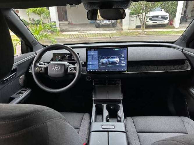 Toyota bz3x año 2025 eléctrica 1733121846