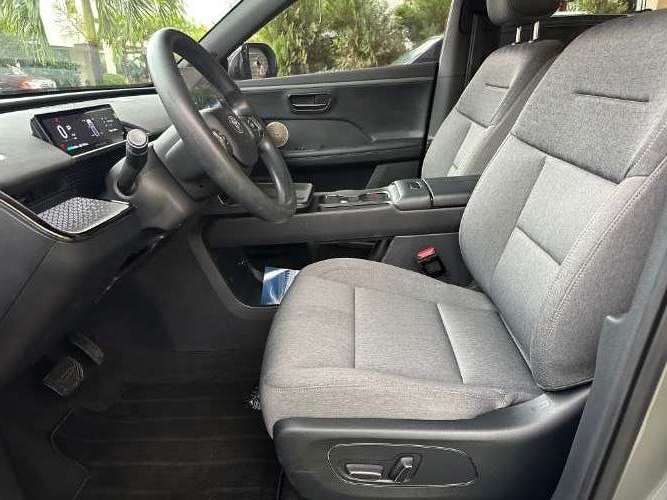 Toyota bz3x año 2025 eléctrica 1733121846