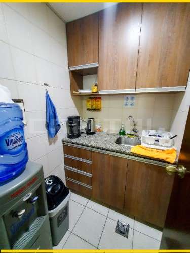 En edificio empresarial – alquilo oficina para empresa de primer nivel1935829393