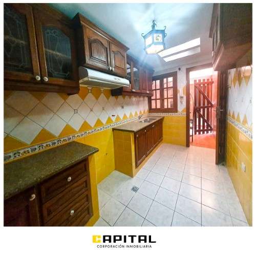 Alquilo inmueble para vivienda u oficinas1098699034