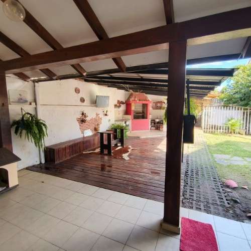 Casa en venta sobre avenida – zona norte remanso 9no anillo2068663364