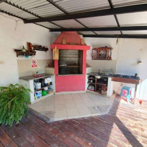 Casa en venta sobre avenida – zona norte remanso 9no anillo2068663364