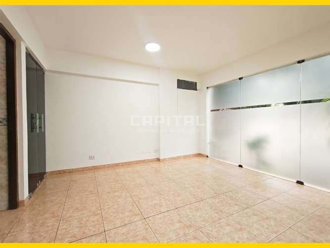 Locales comerciales en alquiler sobre avenida beni482935376