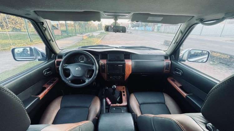 2017 vagoneta nissan patrol 4x4 - vidrios con protección uv 99%1288765898