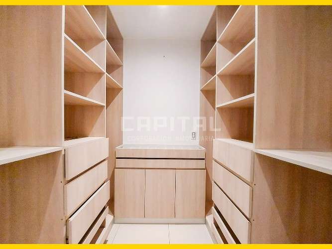 Amplia casa en alquiler en condominio almeria beni1633062848