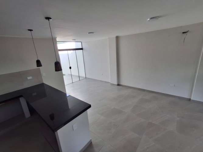 Casa a estrenar en venta en condominio zona norte526280992