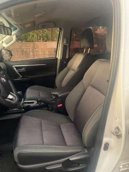 Toyota fortuner 2024 4x4 automática - potencia y aventura1988886243