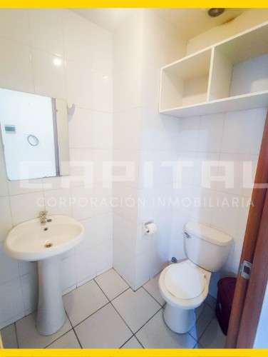 En edificio tres carabelas alquilo oficina1070838681