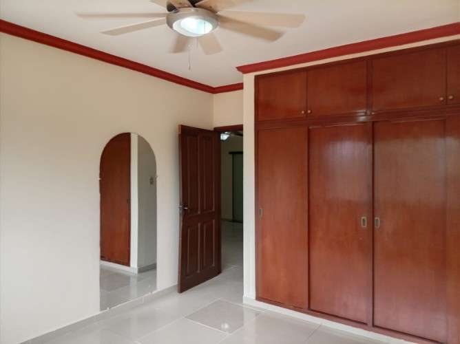 Casa en alquiler en inmediaciones de avenida santos dumont314604742