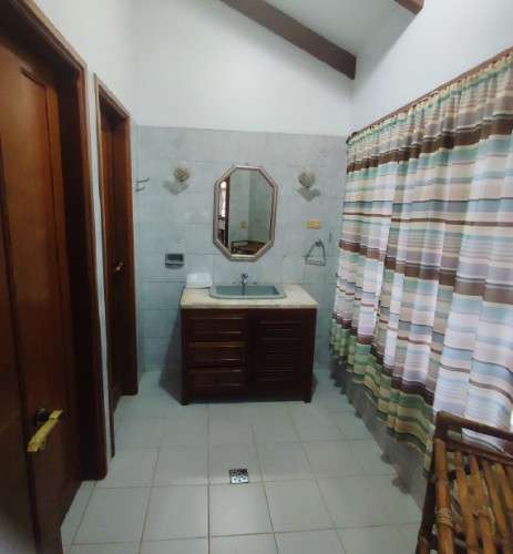  casa en alquiler amoblada  de 4  habitaciones 87010346