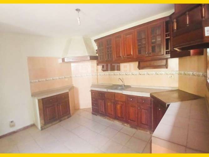 Casa en venta a precio de terreno zona alemana en esquina1373104782
