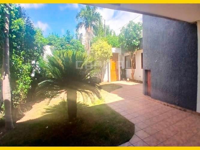 Casa en venta a precio de terreno zona alemana en esquina1373104782